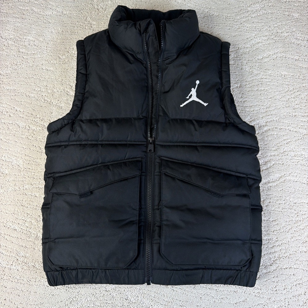 Boys Nike Air Jordan Size Small Cargo Pocket Puffer Vest Jumpman Logo